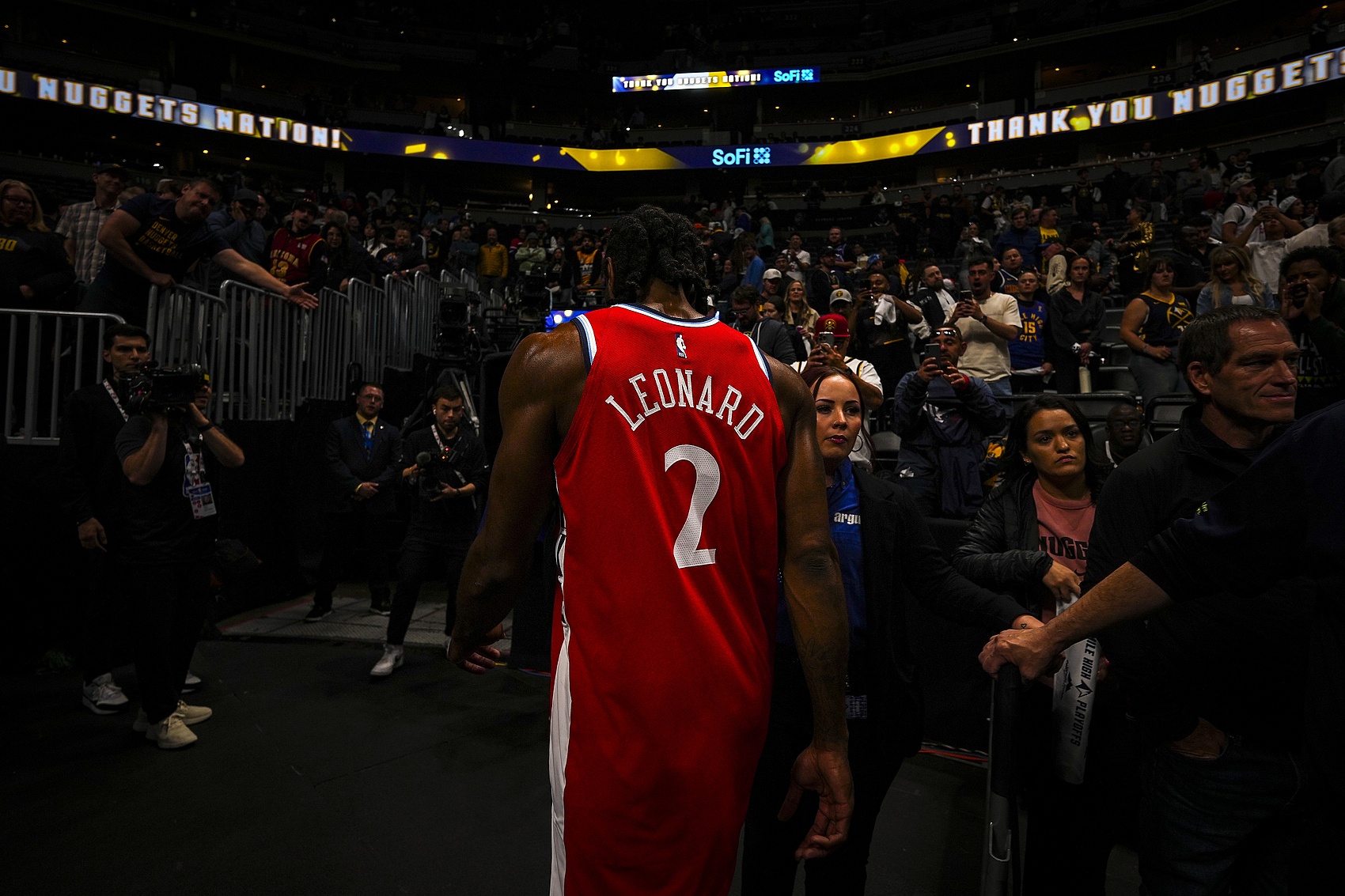 名记分析：快船若保留首轮签与伦纳德有效合同，恐引发联盟效仿风潮